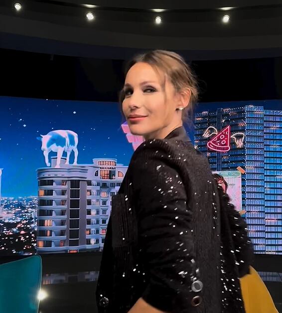 Pampita dazzled her fans with a brilliantly tailored outfit